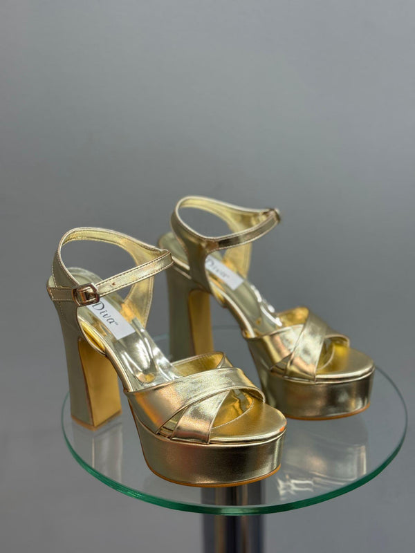 Altın Platform Topuklu Kadın Abiye Ayakkabı