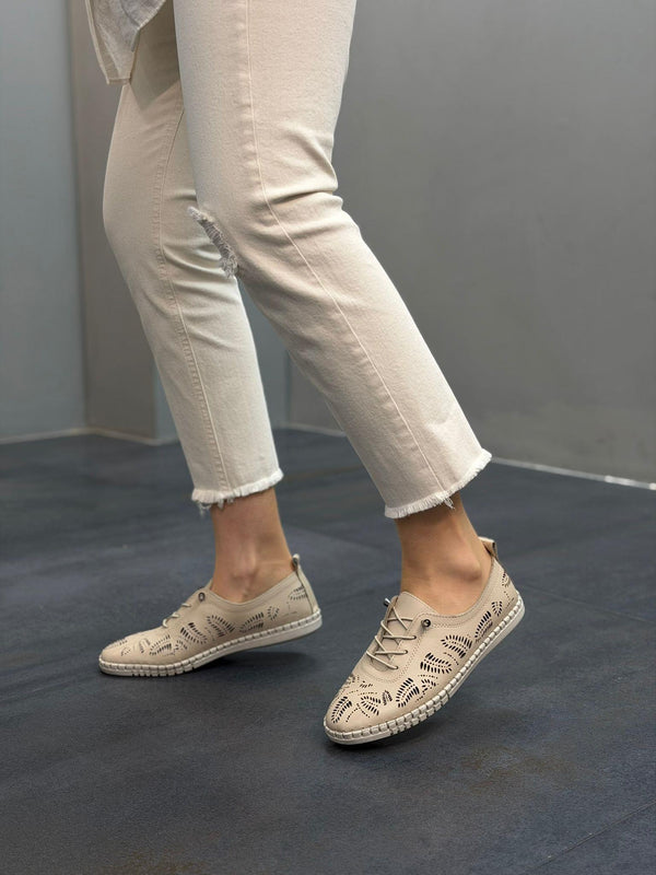 Bej Deri Lazerli Kadın Günlük Ayakkabı
