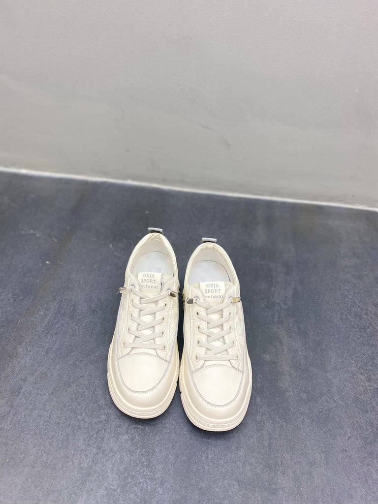 Beyaz Lastiklli Kadın Günlük Spor Ayakkabı