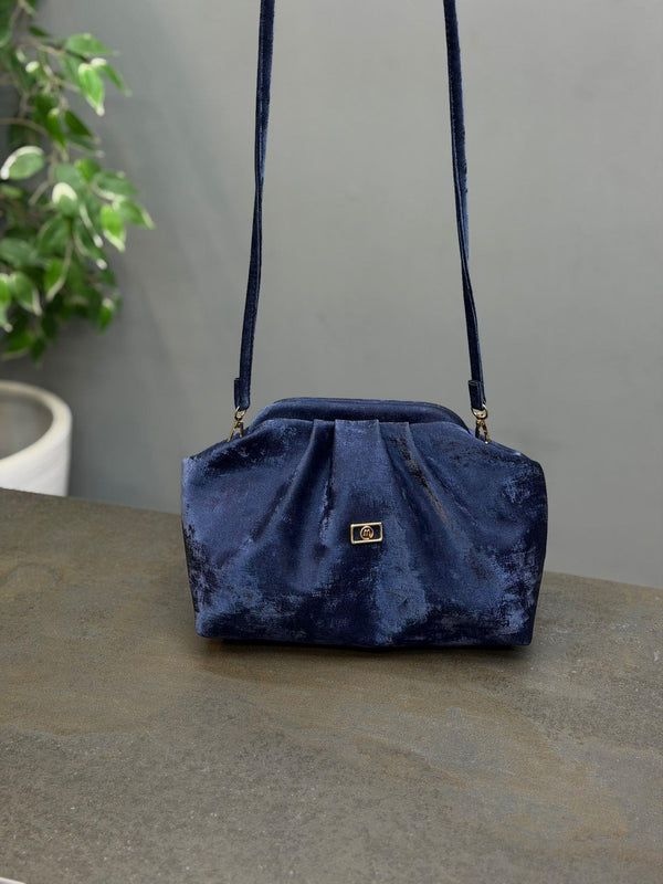 Diva Kadife Kumaş Kadın Portföy Çanta