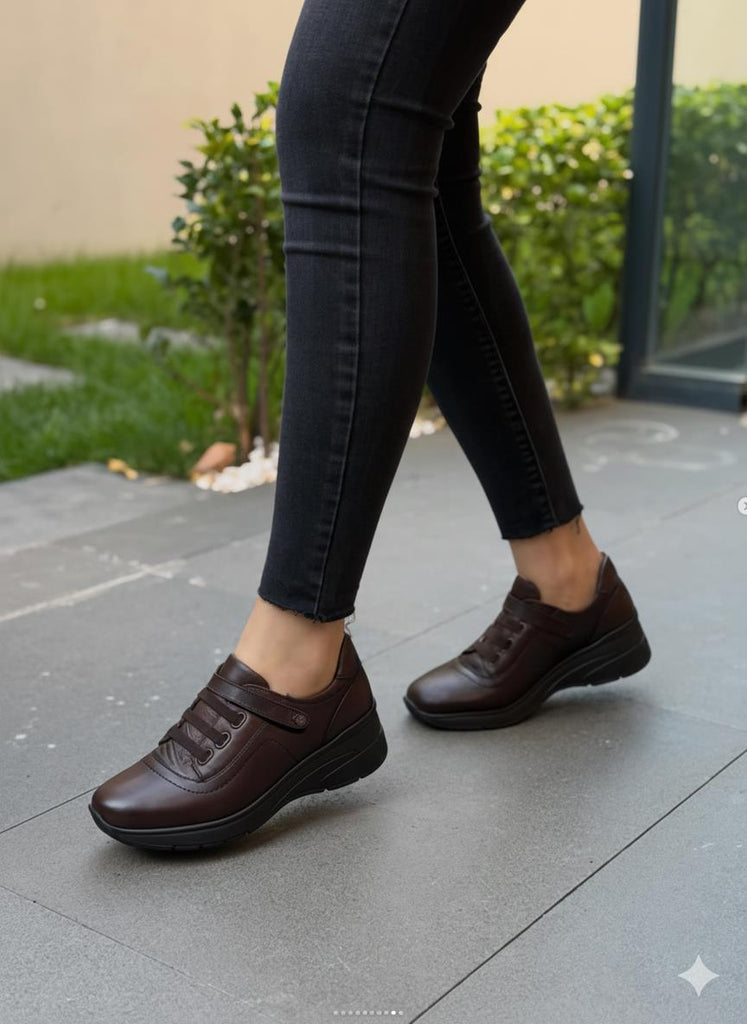 Diva Kahve Deri Dolgu Cırtlı Kadın Ayakkabı