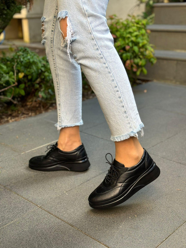 Diva Siyah Deri Bağcıklı Kadın Günlük Ayakkabı