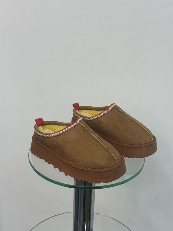 Diva Taba Süet Yünlü Kadın Günlük Terlik