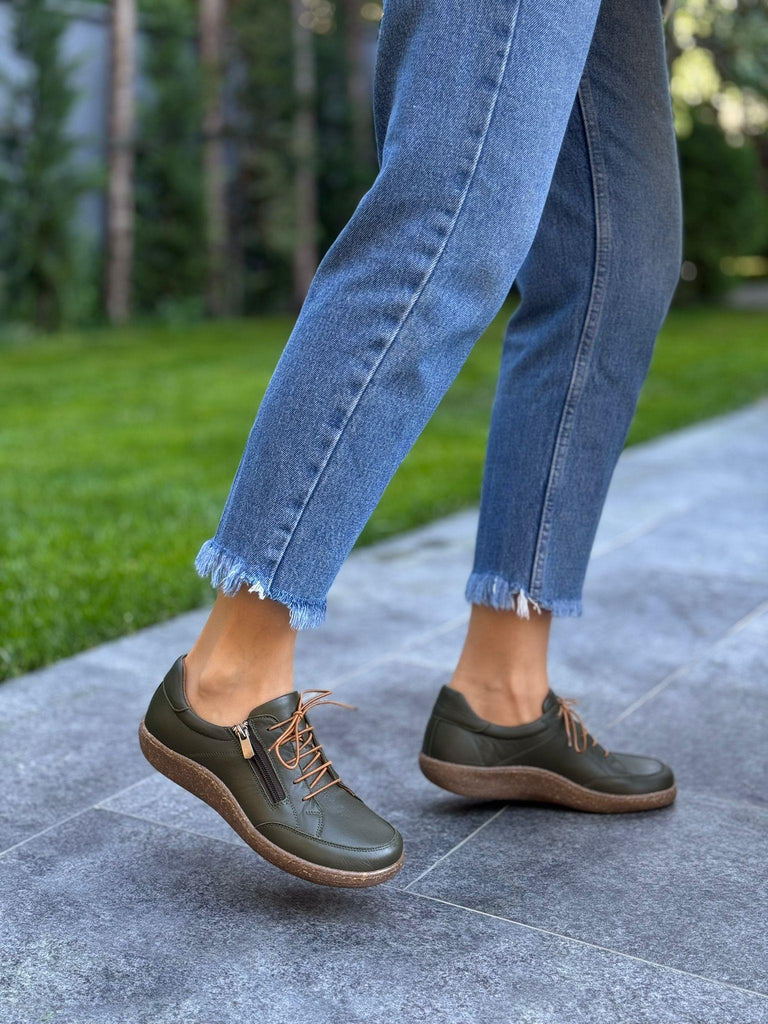 Haki Deri Lastikli Fermuarlı Kadın Günlük Ayakkabı