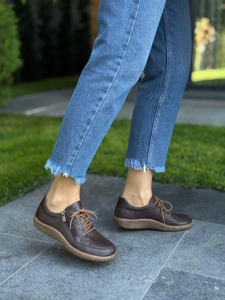 Kahve Deri Lastikli Fermuarlı Kadın Günlük Ayakkabı