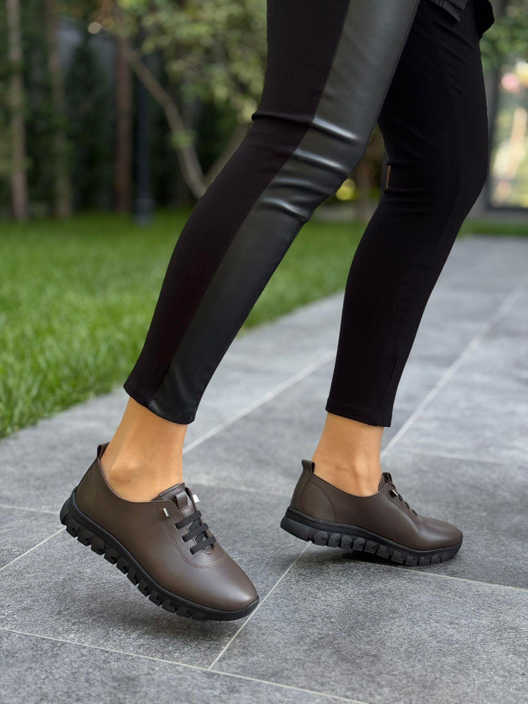 Kahve Deri Lastikli Kadın Günlük Ayakkabı