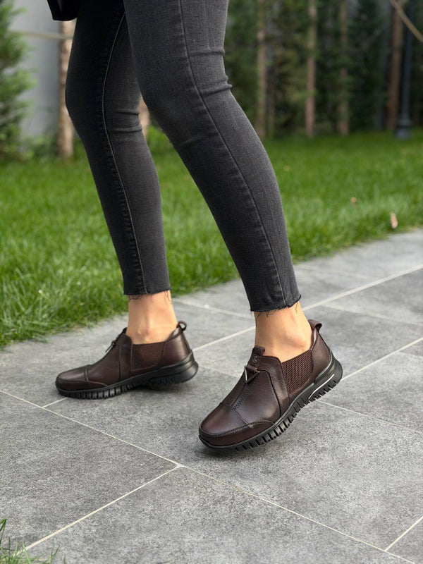 Kahve Deri Lastikli Kadın Günlük Ayakkabı