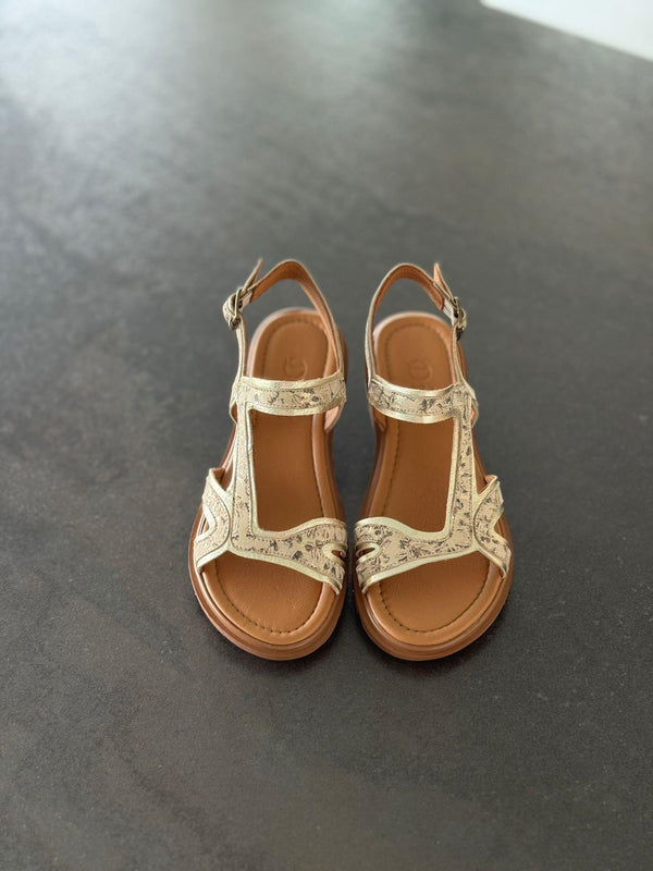 Krem Altın Deri Ortopedik Sandalet