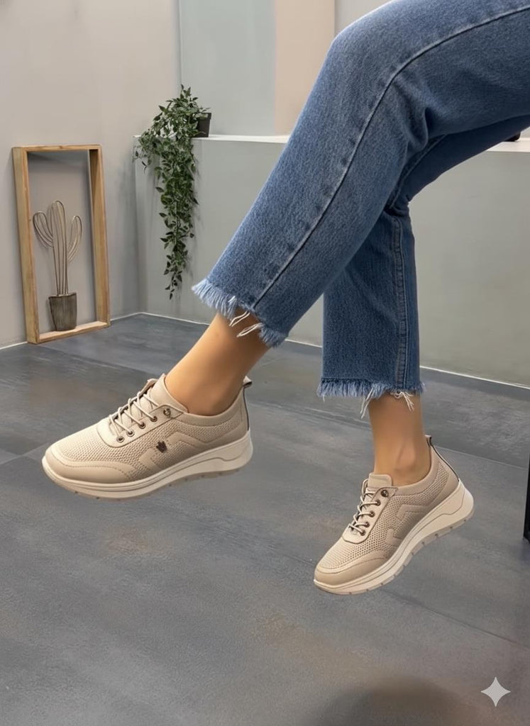 Krem Deri Lazerli Ortopedik Kadın Ayakkabı