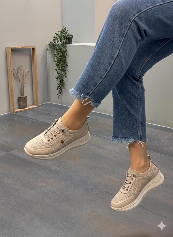 Krem Deri Lazerli Ortopedik Kadın Ayakkabı