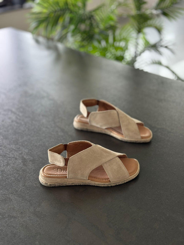 Krem Süet Deri Ortopedik Kadın Günlük Sandalet