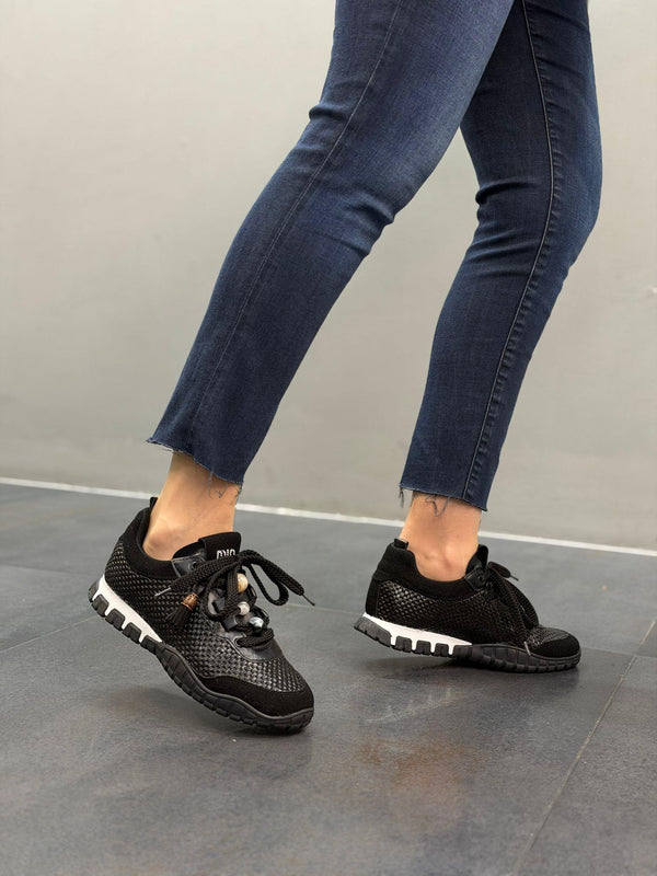 LİYA Siyah Örgü Kumaş Bağcıklı Kadın Spor