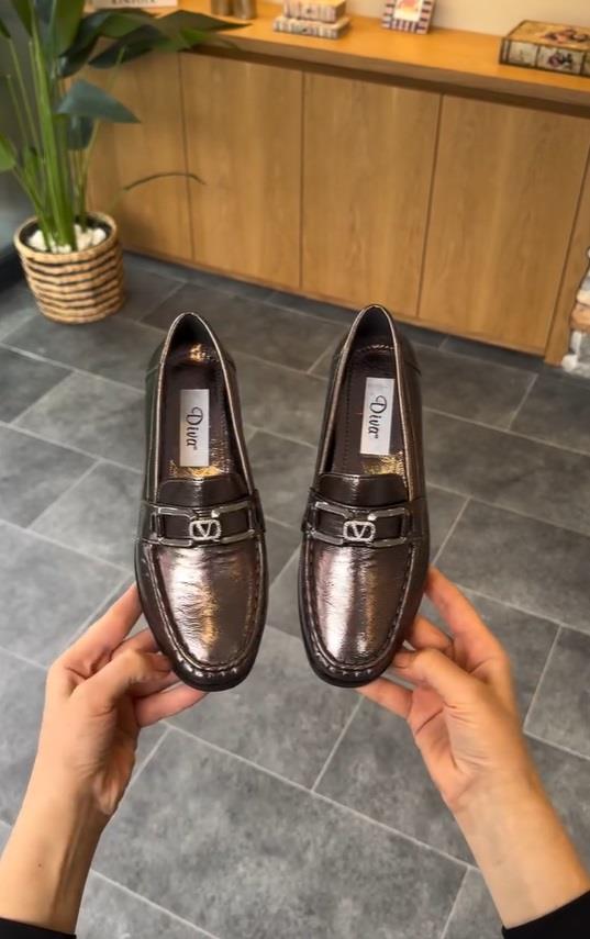 Platin Kırışık Tokalı Kadın Günlük Babet