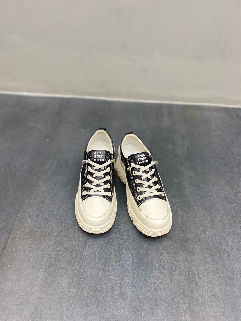 Siyah Beyaz Lastiklli Kadın Günlük Spor Ayakkabı