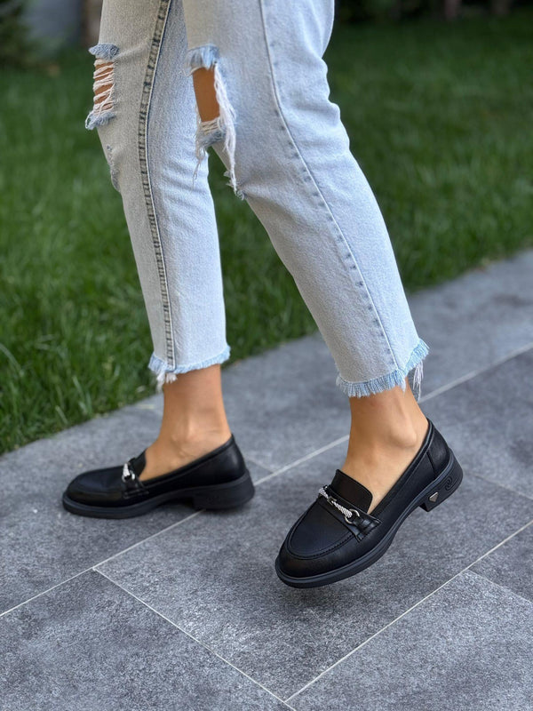 Siyah Cilt Taşlı Kadın Günlük Ayakkabı