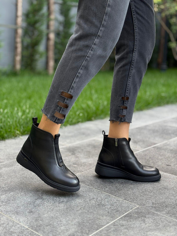 Siyah Deri Dolgu Kadın Günlük Bot