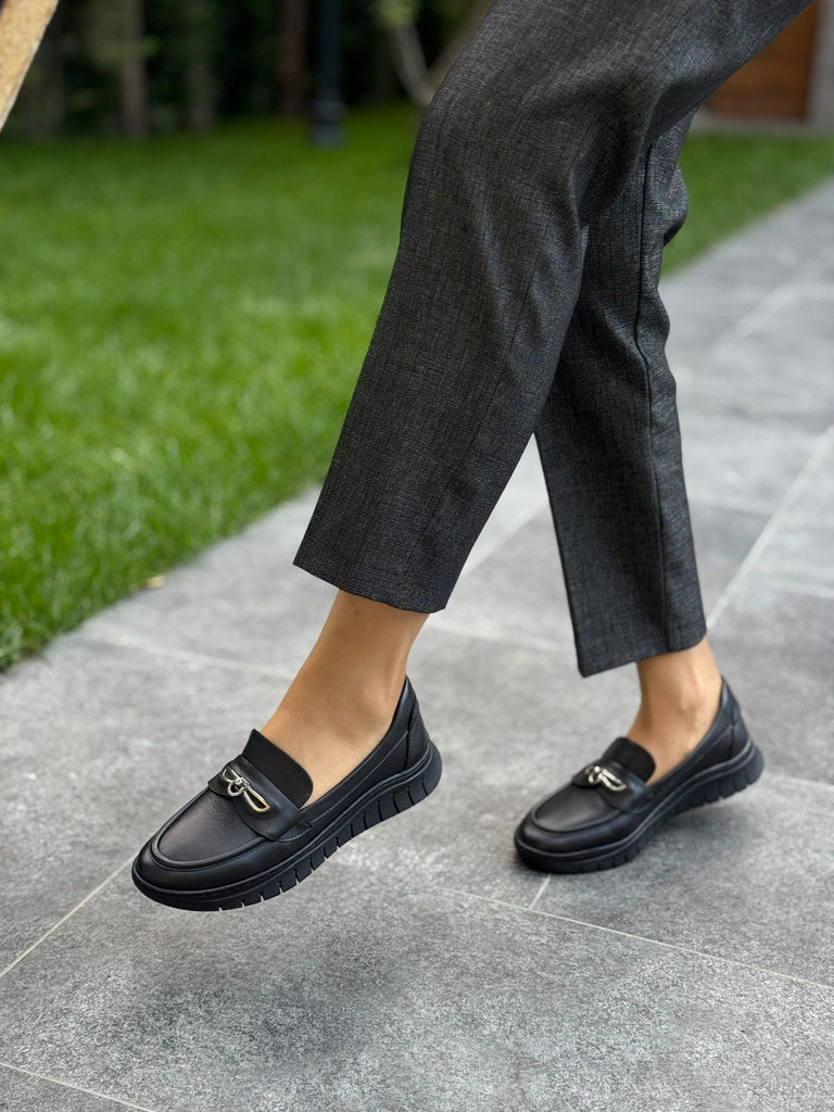 Siyah Deri Ortopedik Kadın Günlük Ayakkabı