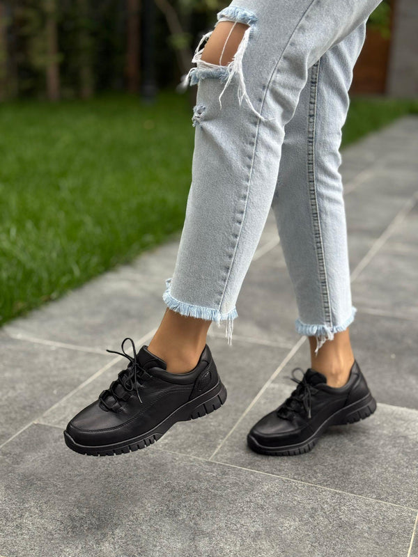 Siyah Deri Ortopedik Kadın Günlük Ayakkabı