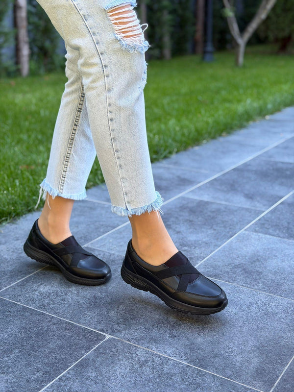 Siyah Deri Ortopedik Kadın Günlük Ayakkabı