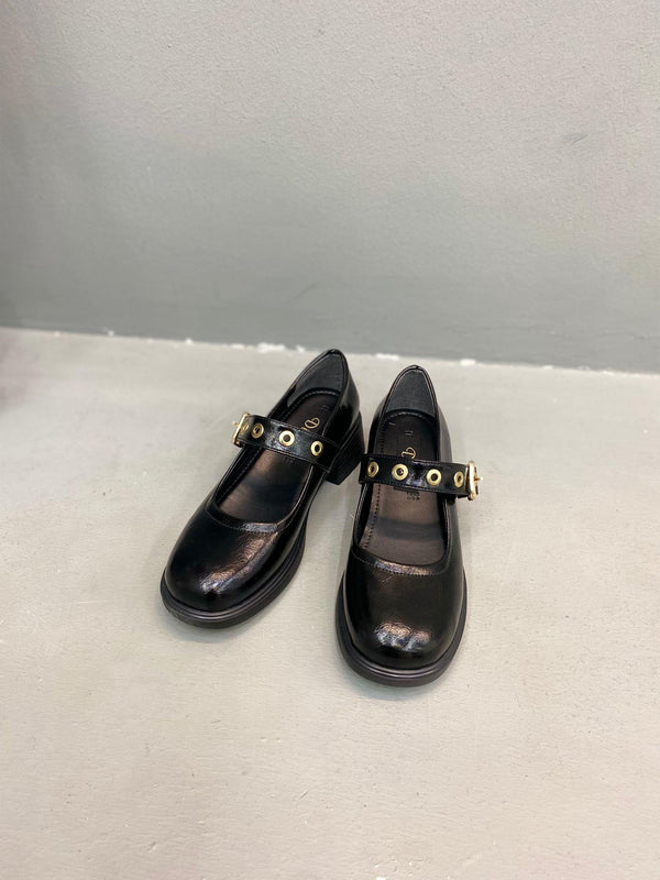 Siyah Rugan Bantlı Kadın Günlük Ayakkabı