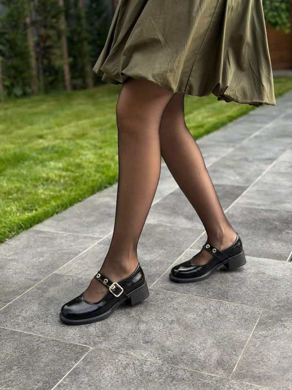 Siyah Rugan Bantlı Kadın Günlük Ayakkabı