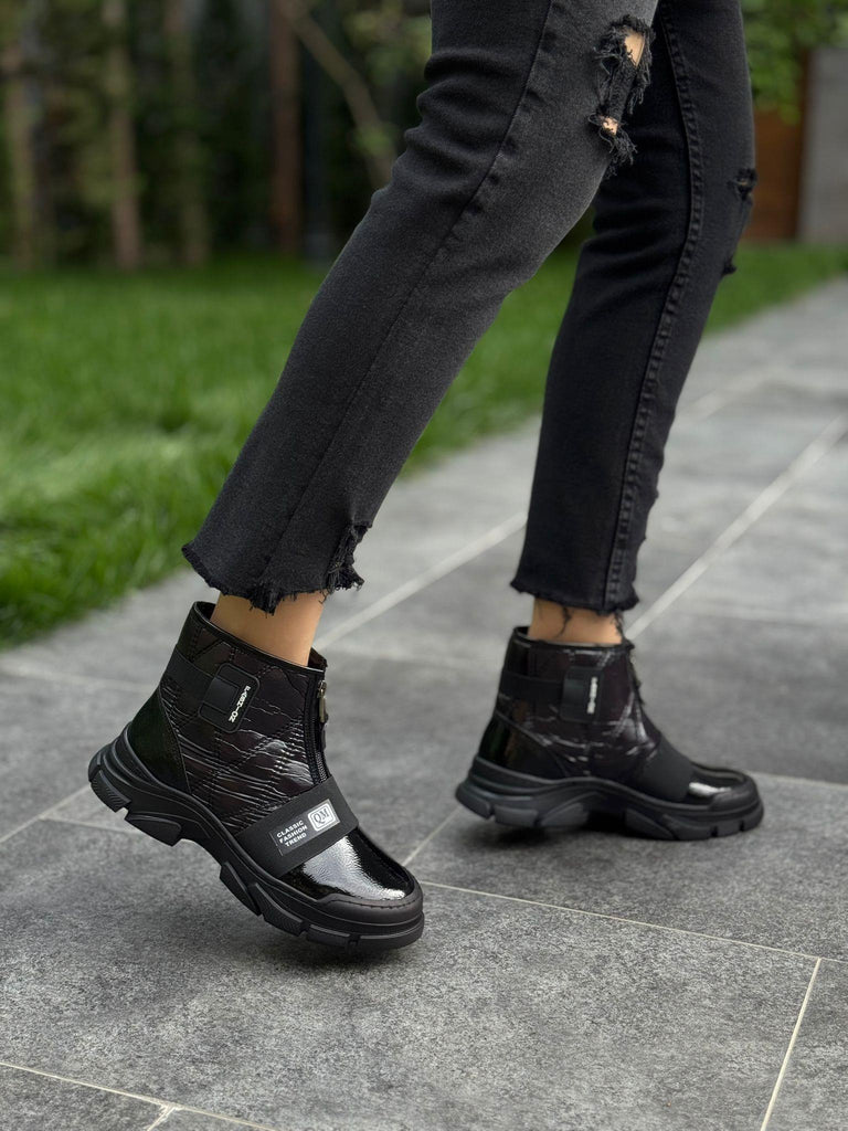Siyah Rugan Kapitone Kadın Günlük Bot