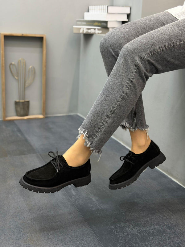 Siyah Süet Deri Bağcıklı Kadın Günlük Ayakkabı