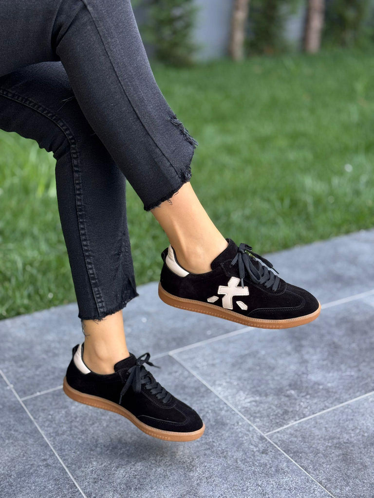 Siyah Süet Deri Kadın Günlük Spor Ayakkabı