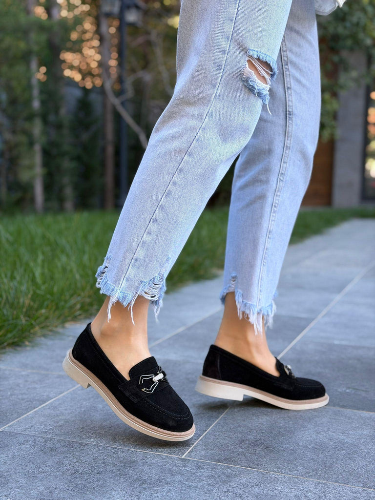 Siyah Süet Deri Tokalı Kadın Günlük Ayakkabı