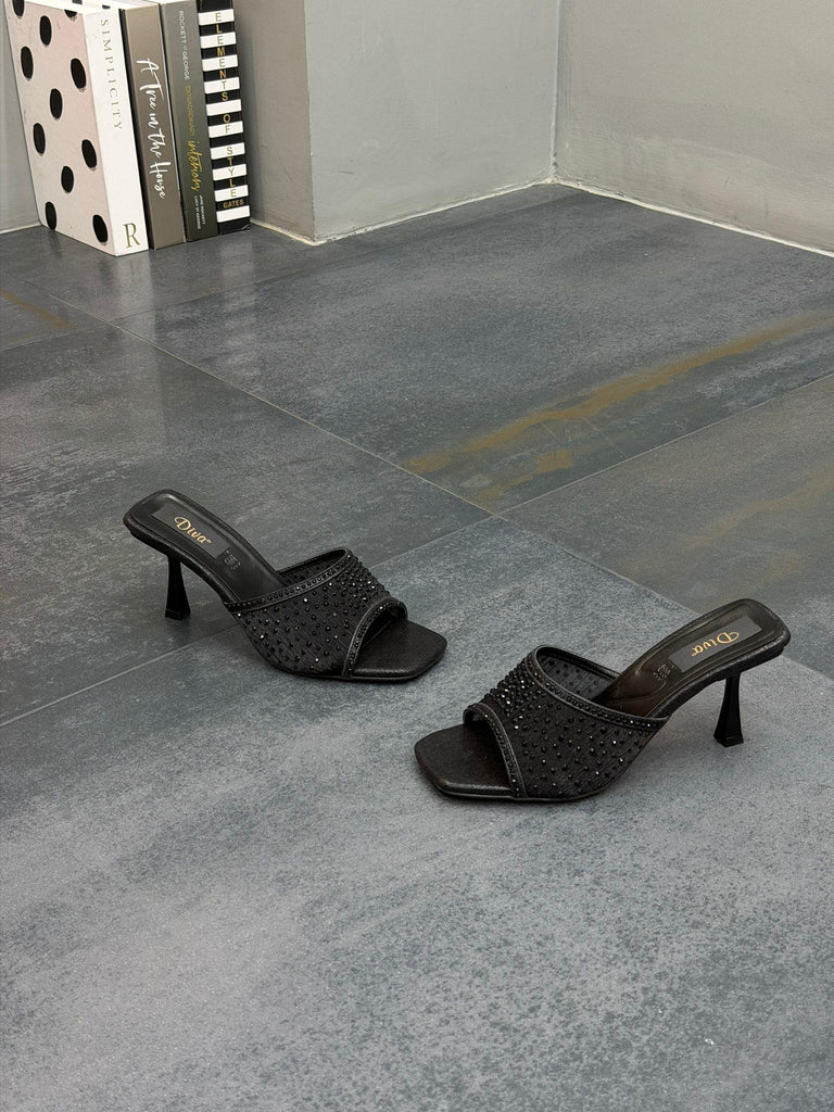 Siyah Sultan Taşlı Topuklu Terlik