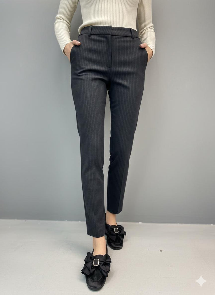 Siyah Tuvin Kumaş Kadın Günlük Babet