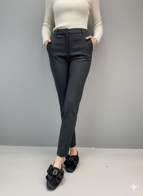 Siyah Tuvin Kumaş Kadın Günlük Babet