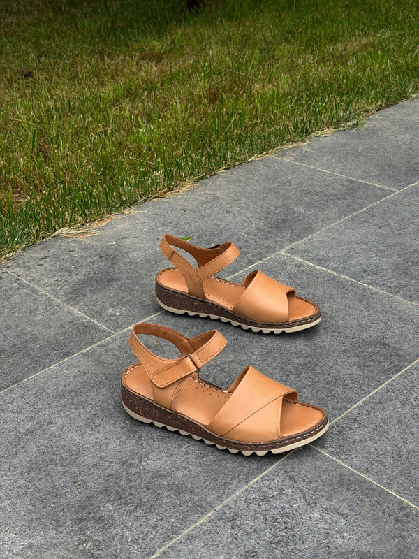 Taba Deri Ortopedik Kadın Günlük Sandalet