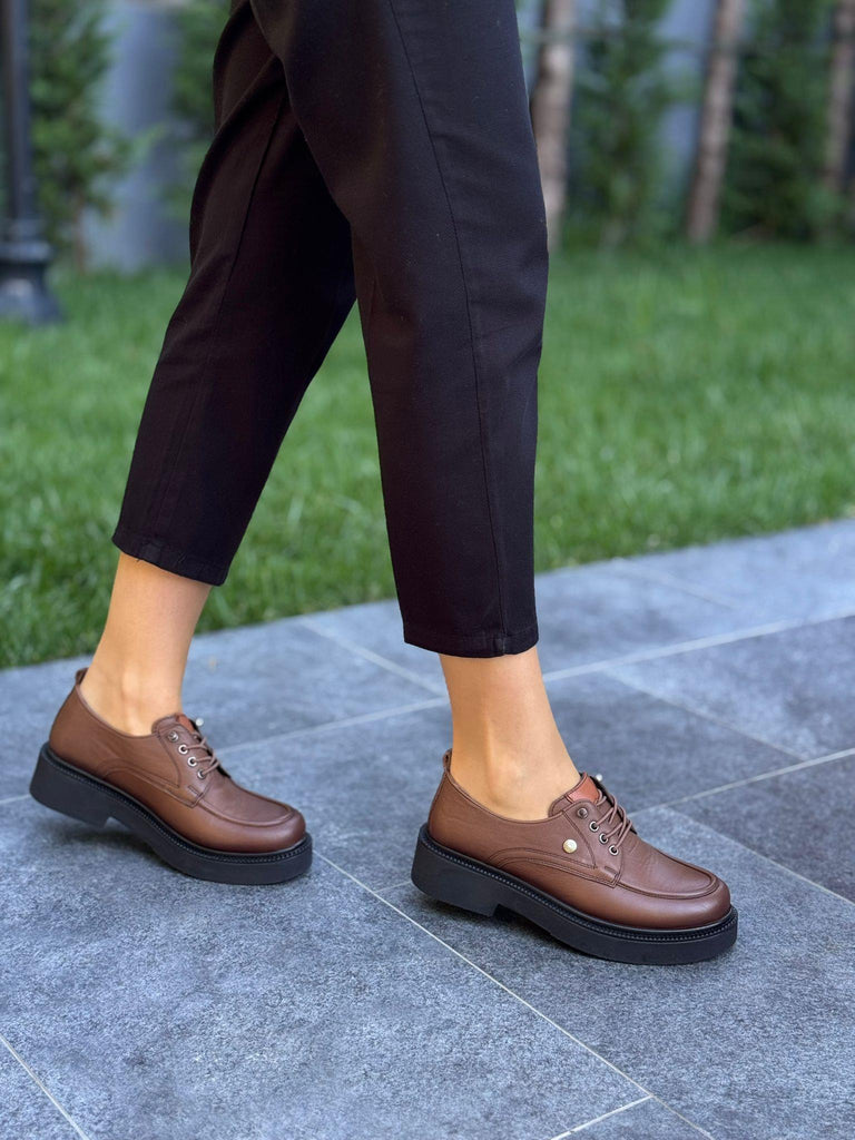 Vizon Deri Bağcıklı Pimli Kadın Günlük Ayakkabı