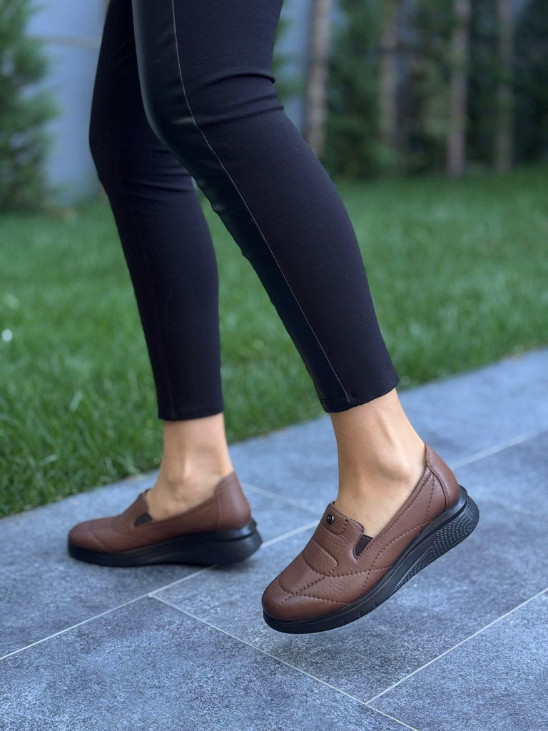 Vizon Deri Kapitone Kadın Günlük Ayakkabı