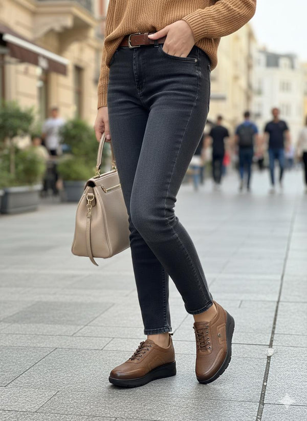 Vizon Deri Lazerli Ortopedik Kadın Ayakkabı