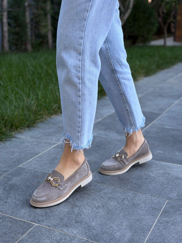 Vizon Süet Deri Tokalı Kadın Günlük Ayakkabı