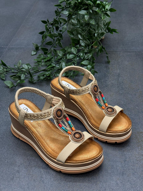 Vizon Taşlı Dolgu Topuk Kadın Günlük Sandalet